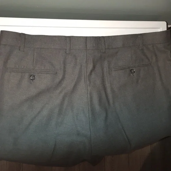 Men’s Alfani Grey full suit - Picture 8 of 8